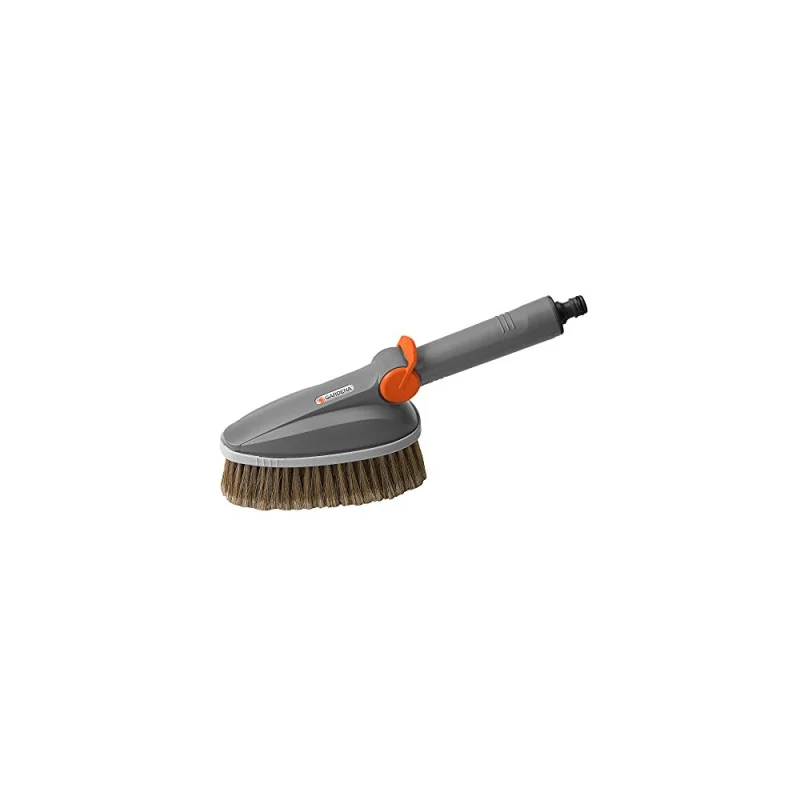 Brosse de lavage à main à brins souples de Gardena : brosse de nettoyage conductrice d'eau, idéale pour le nettoyage du mobilier